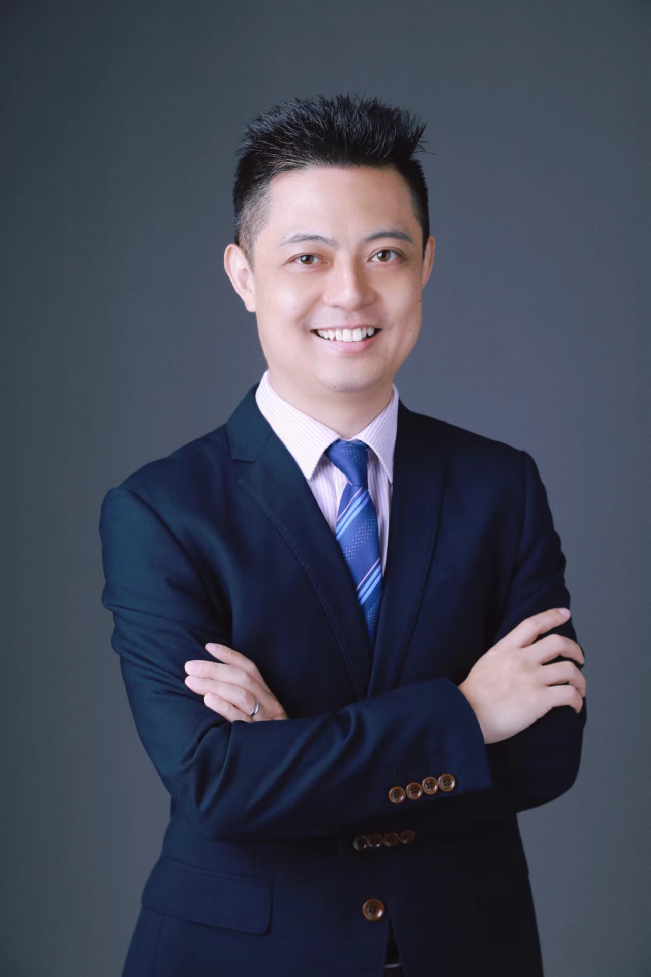 https://hnm.com.sg/wp-content/uploads/2025/08/Jiao-Guan-Xiong-Profile-Photo-b.jpg